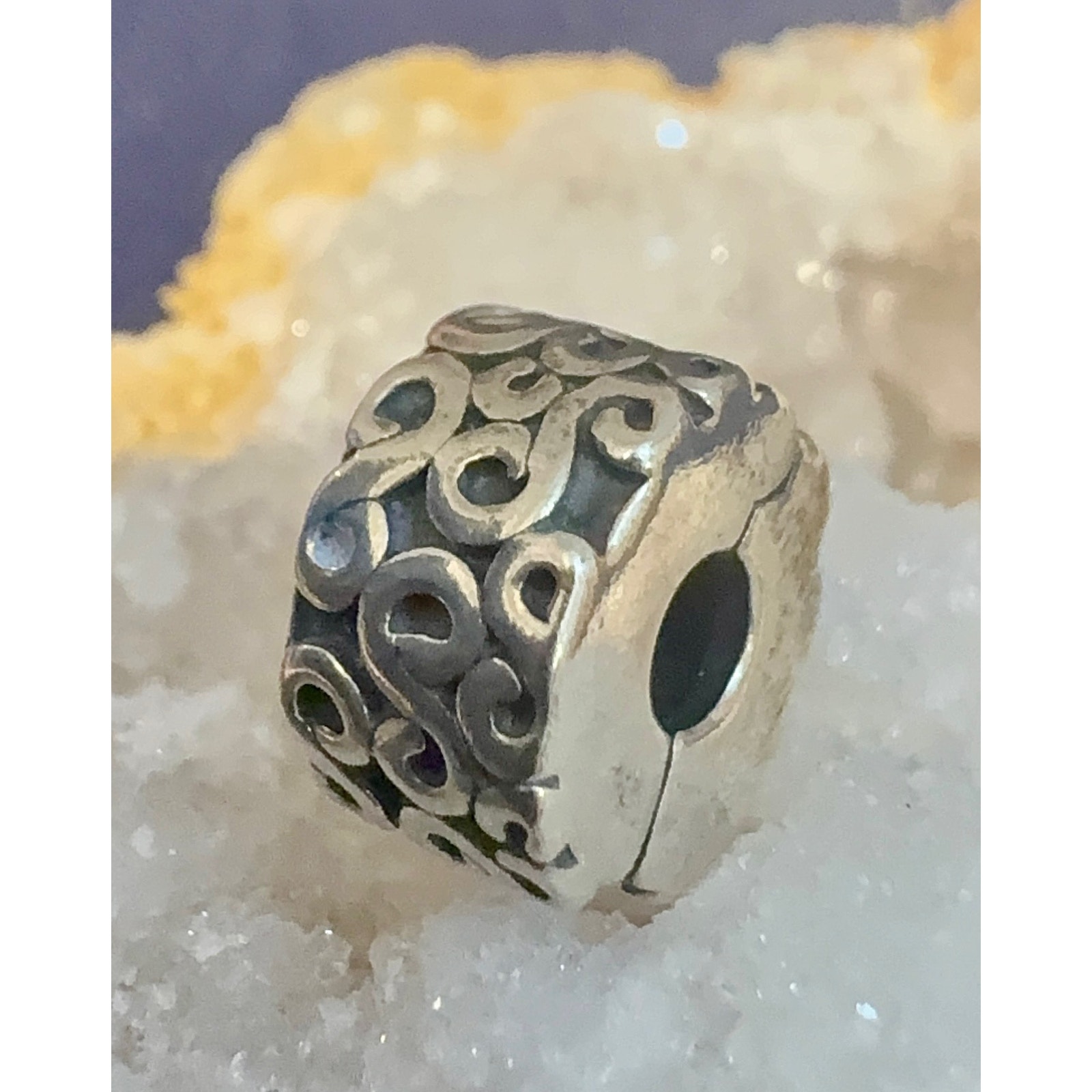 Authentic Pandora Ale 925 Sterling Silver Open Scroll Clip Charm.